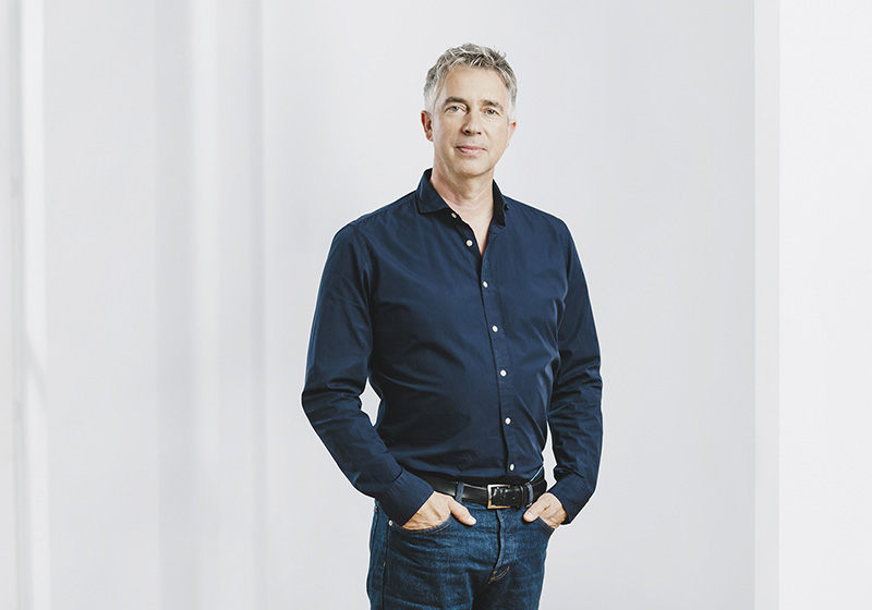Executive portrait — financial services firm Munich by ESS2 Studios